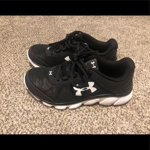 Under armour tennis shoes